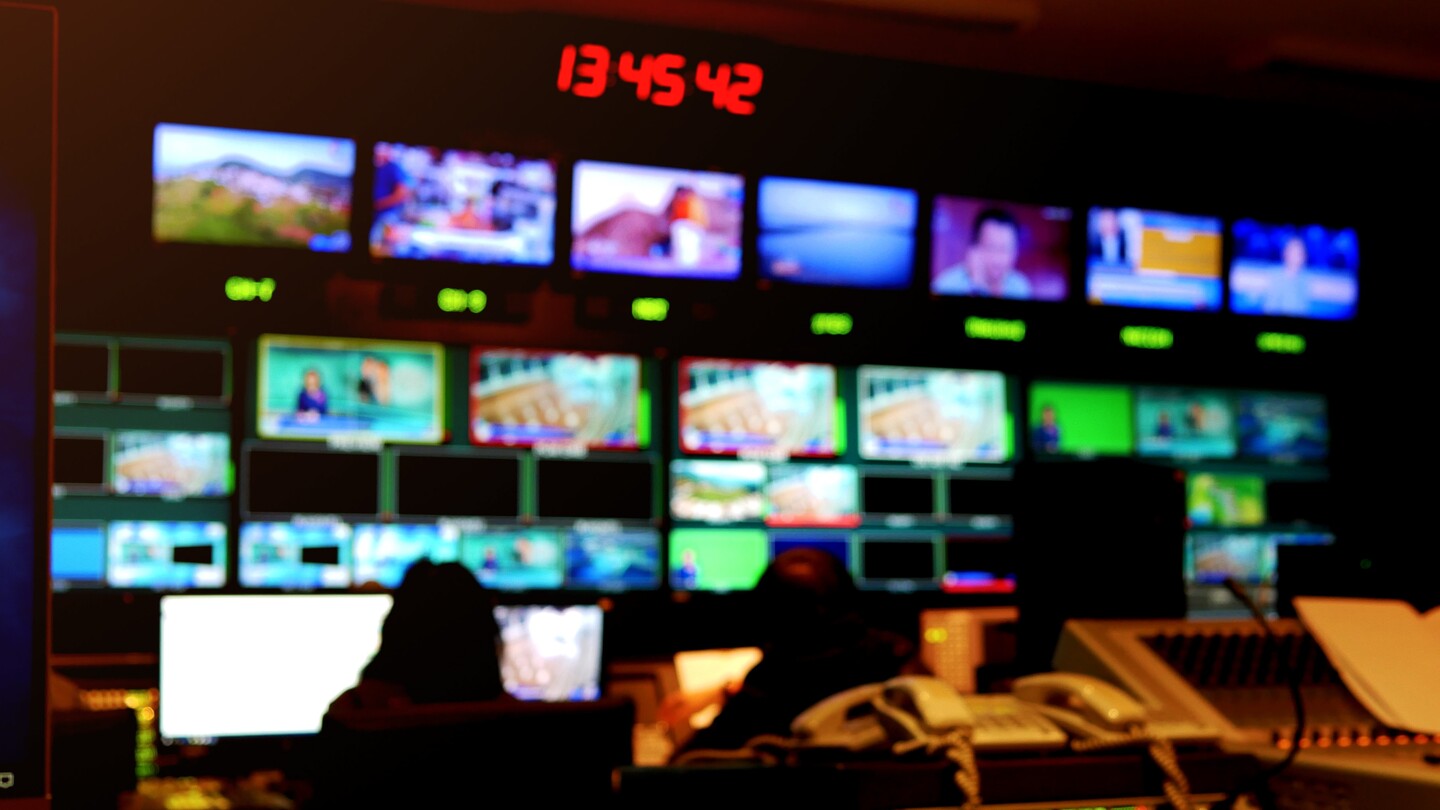 Credit Stopper Ohana Source Shutterstock.com.jpg