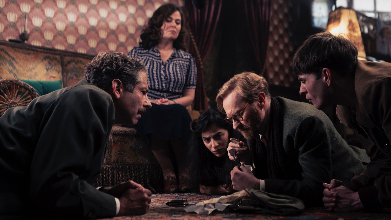 Behind the Scenes: Bookish