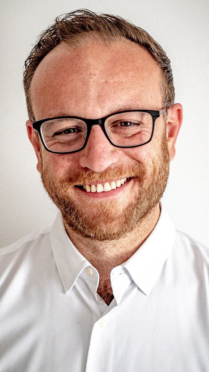 Jamie Allan Headshot (1).jpg