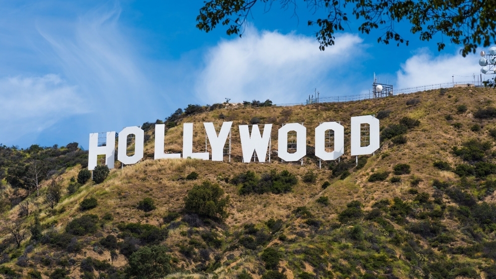 4.hollywoodwritersstrikedirectorsagreenewdeal_648073.jpg